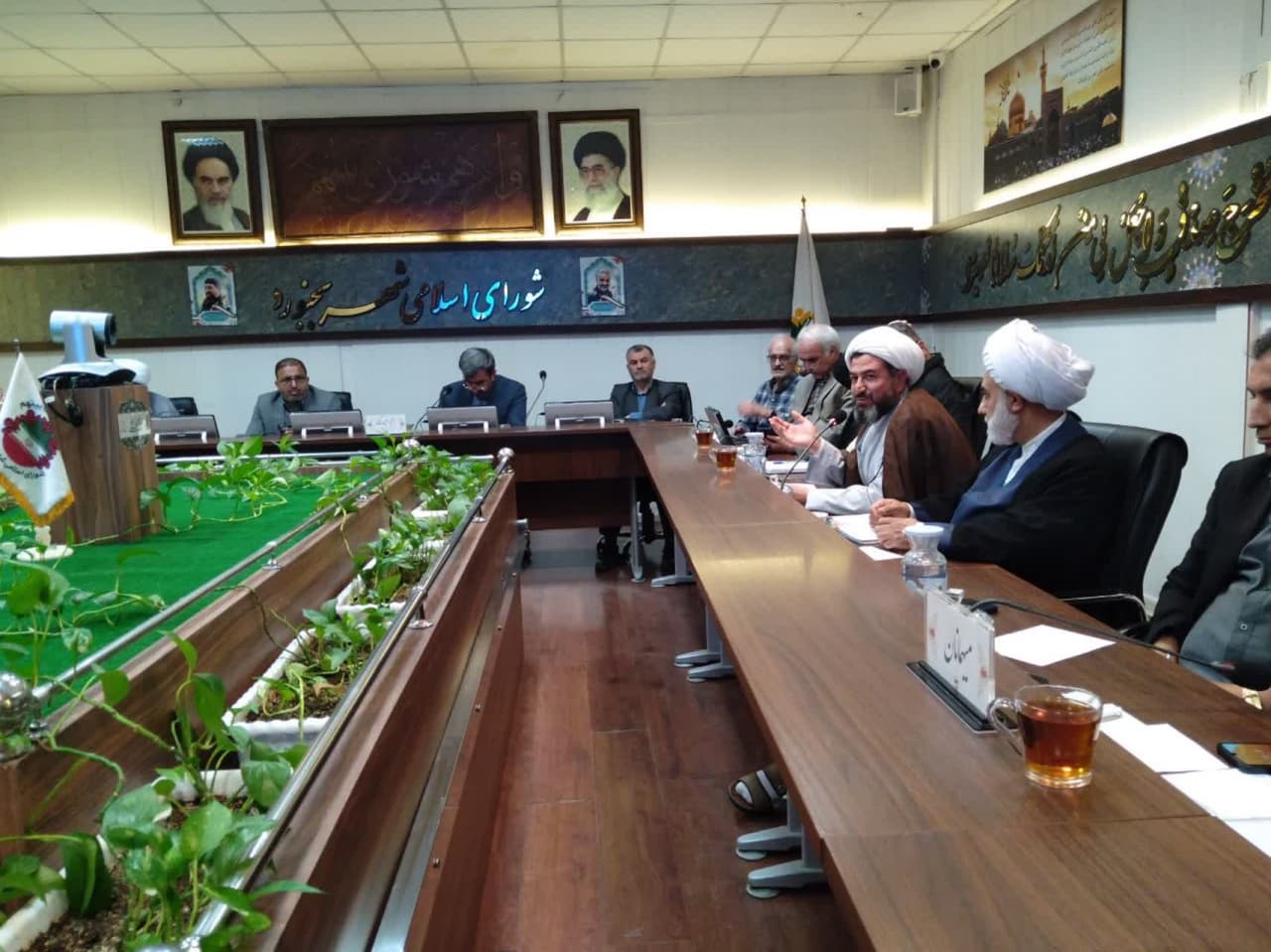 بررسی نامه های مردمی و گزارشی از اقدامات انجام شده
